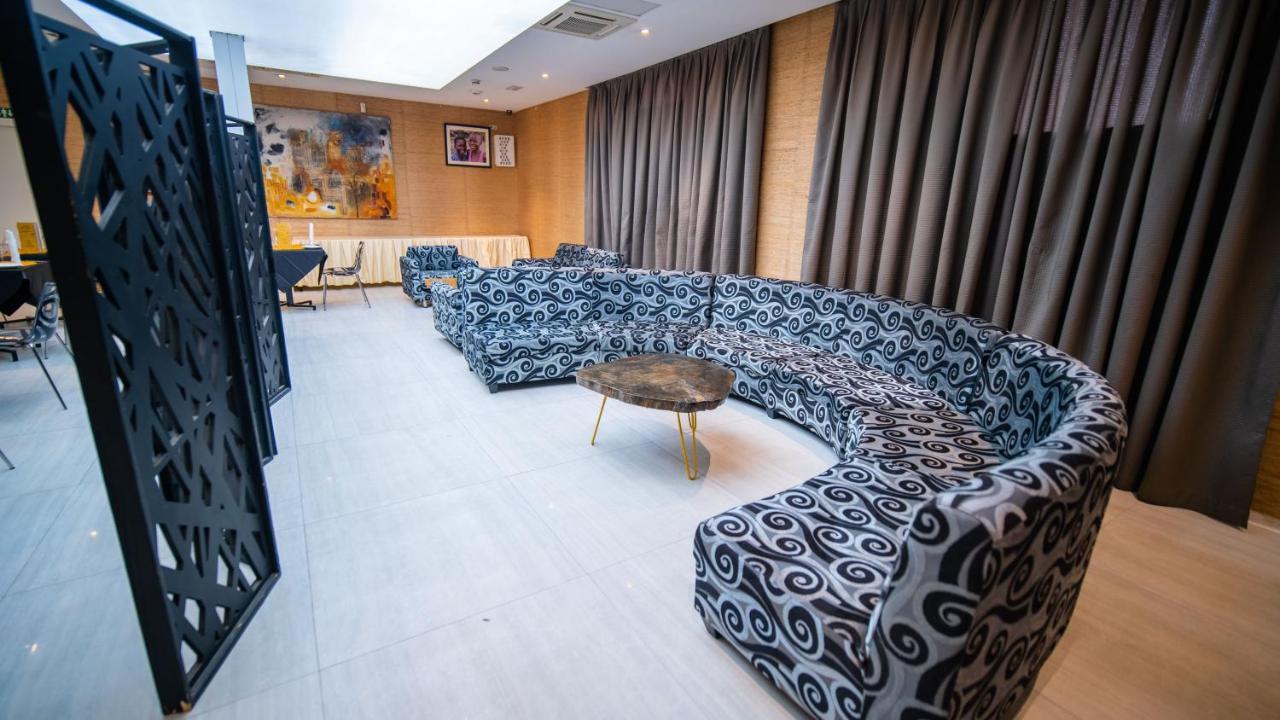 Sv Chrome Otel Abuja Dış mekan fotoğraf