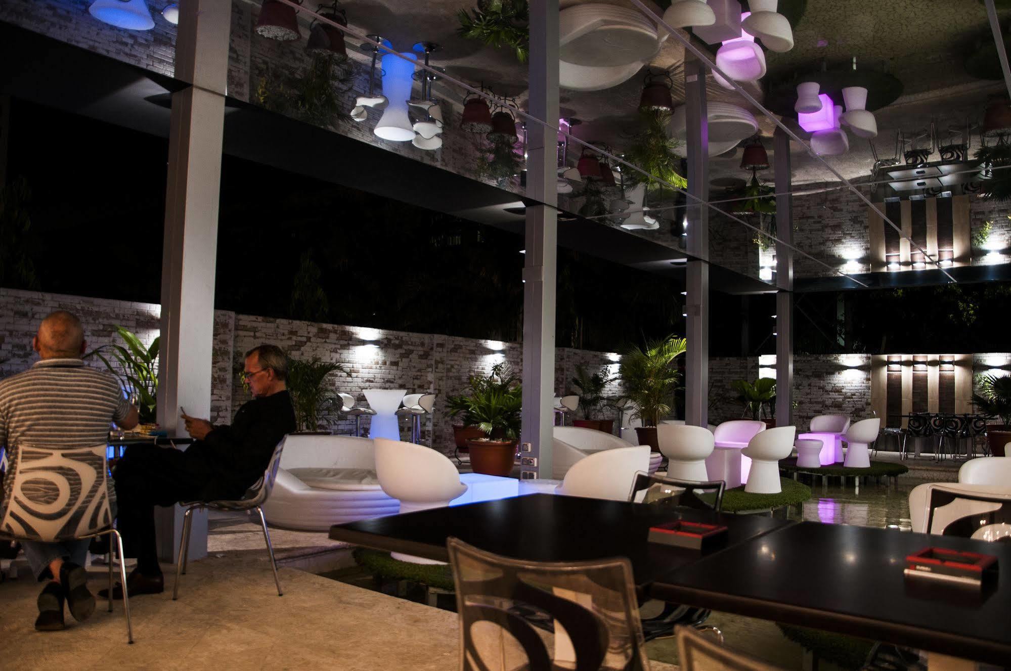 Sv Chrome Otel Abuja Dış mekan fotoğraf